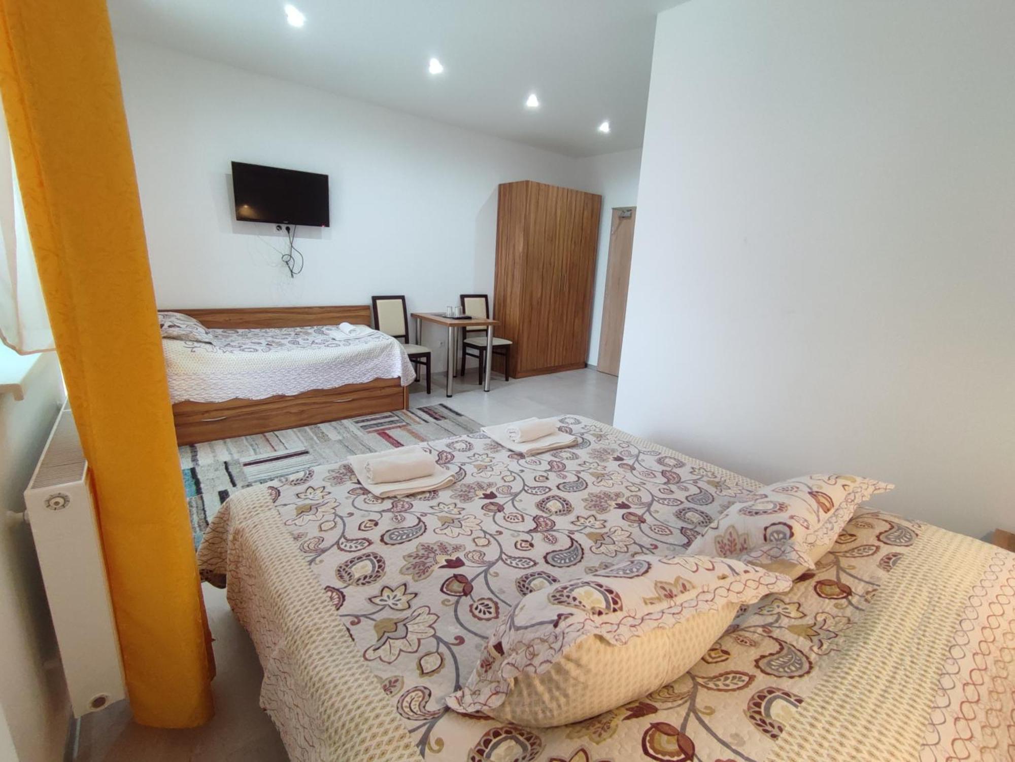 Hotel Vysehrad Turčianske Teplice Buitenkant foto